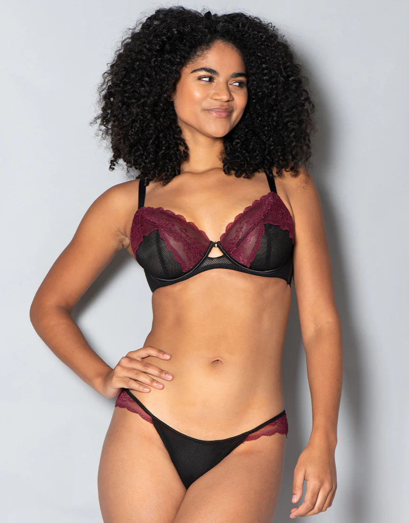 Curvy Kate In Love with Lace Plunge Bra Black/Wine - Image 2