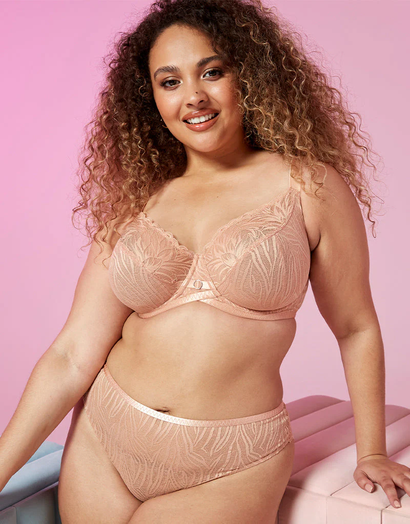Curvy Kate Lace Daze Brazilian Brief Latte - Image 5