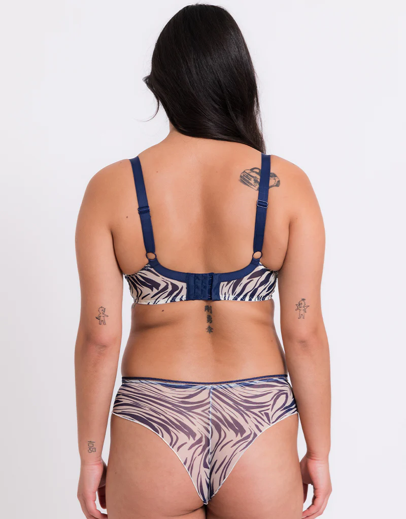 Curvy Kate Lifestyle Plunge Bra Zebra Print - Image 6