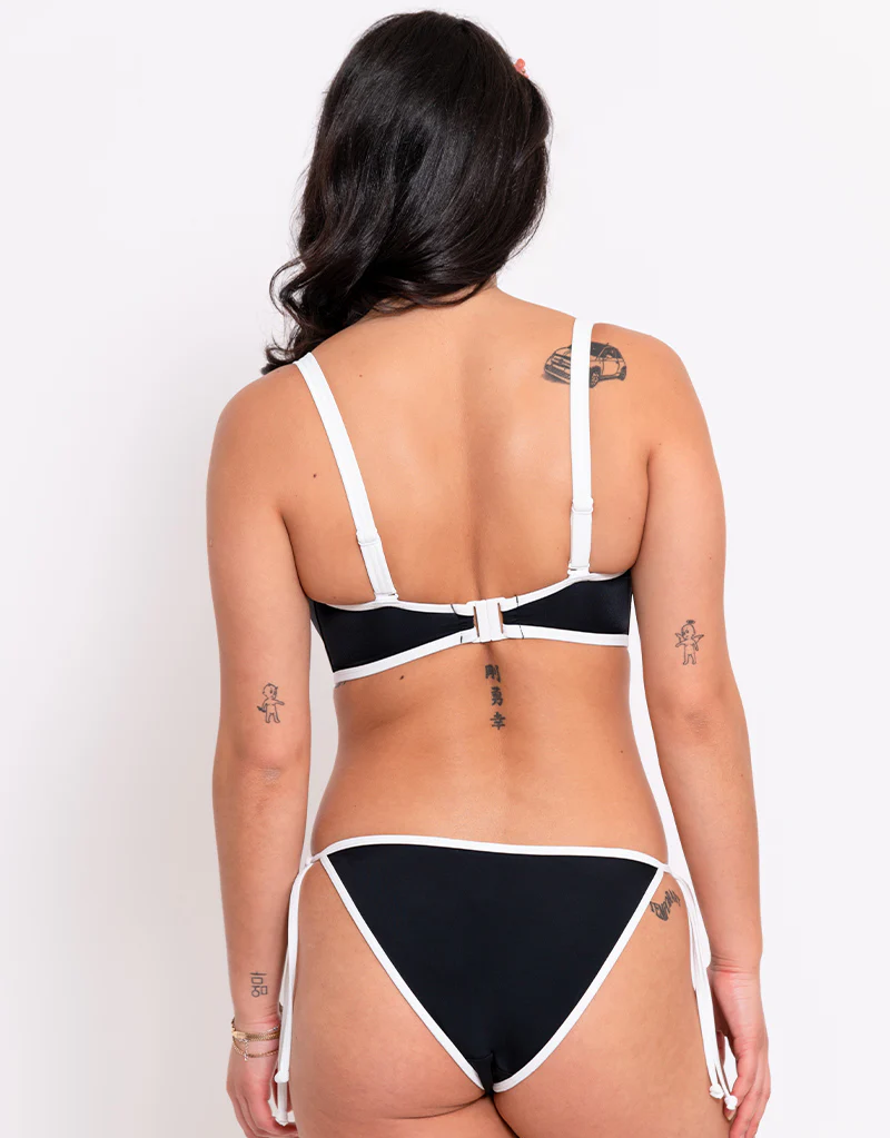 Curvy Kate Minimalist Bandeau Strapless Multiway Bikini Top Black/White - Image 8