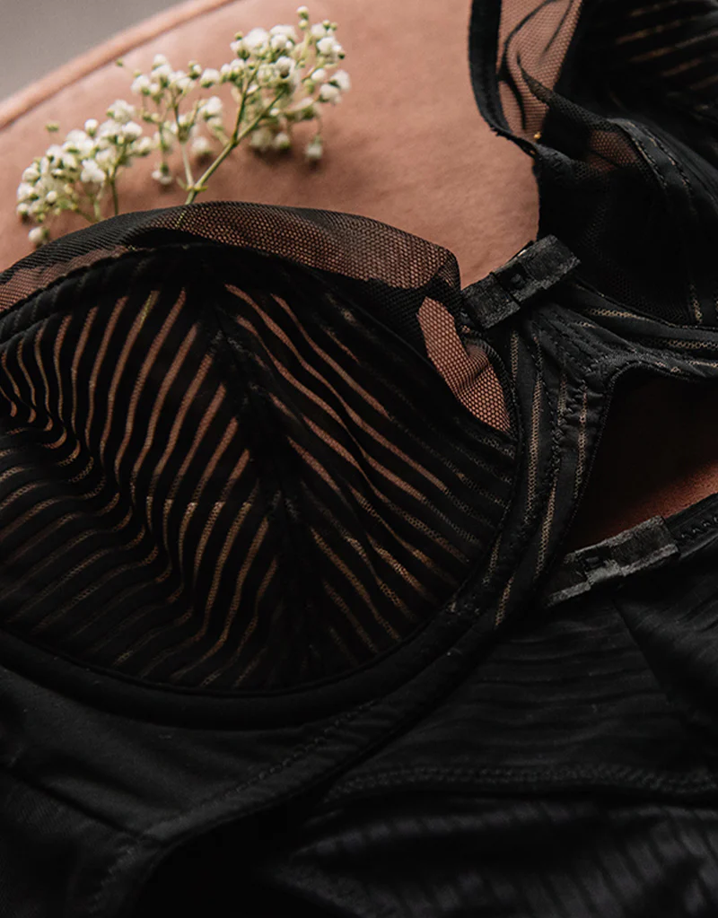 Gossard Sheer Stripe Non Padded Plunge Bra Black - Image 8