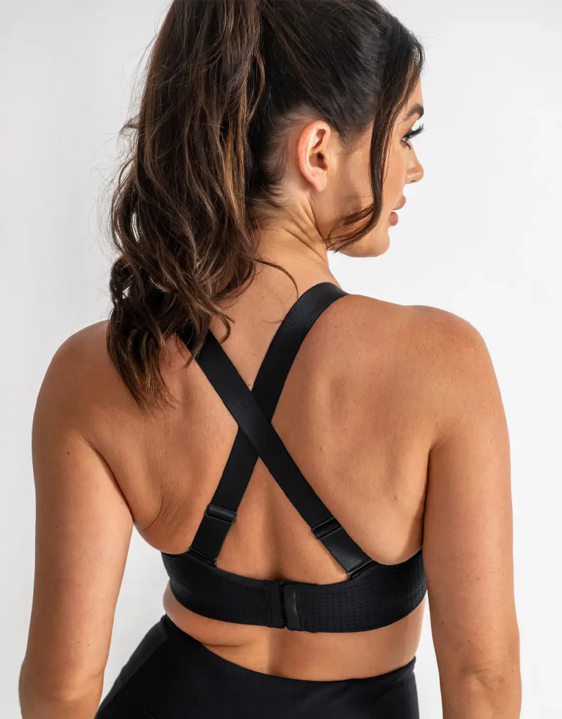 Pour Moi Energy Empower Lightly Padded Convertible Sports Bra Black - Image 4