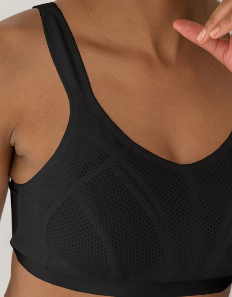 Pour Moi Energy Strive Full Cup Sports Bra Black - Image 4