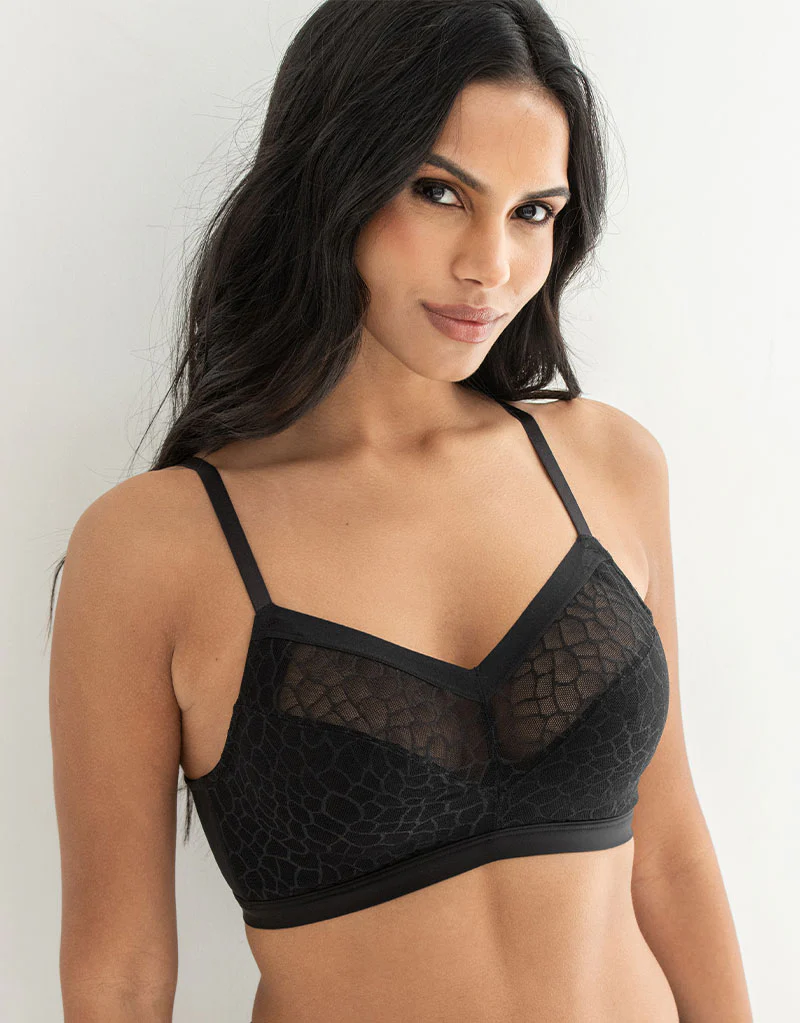 Pour Moi Geo Sculpt Non-Wired Bralette Black - Image 3