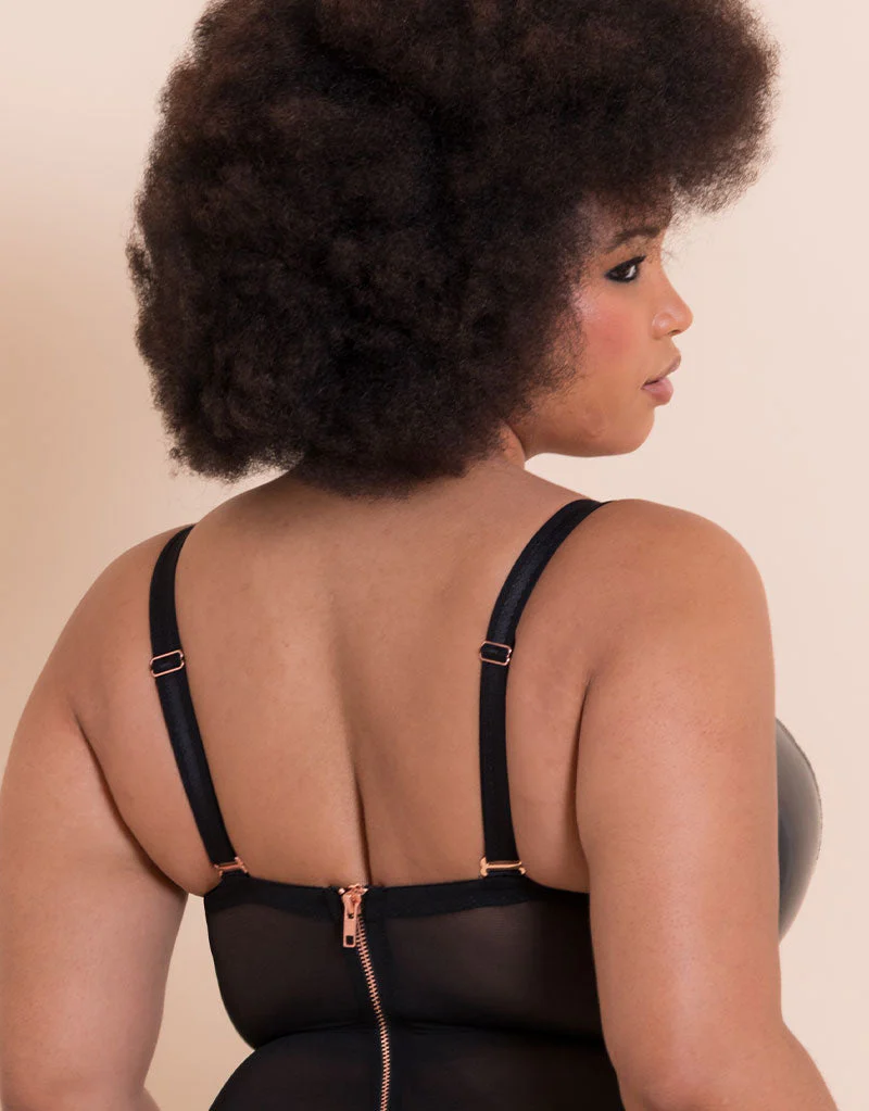 Scantilly Classique Plunge Strapless Padded Body Black - Image 5